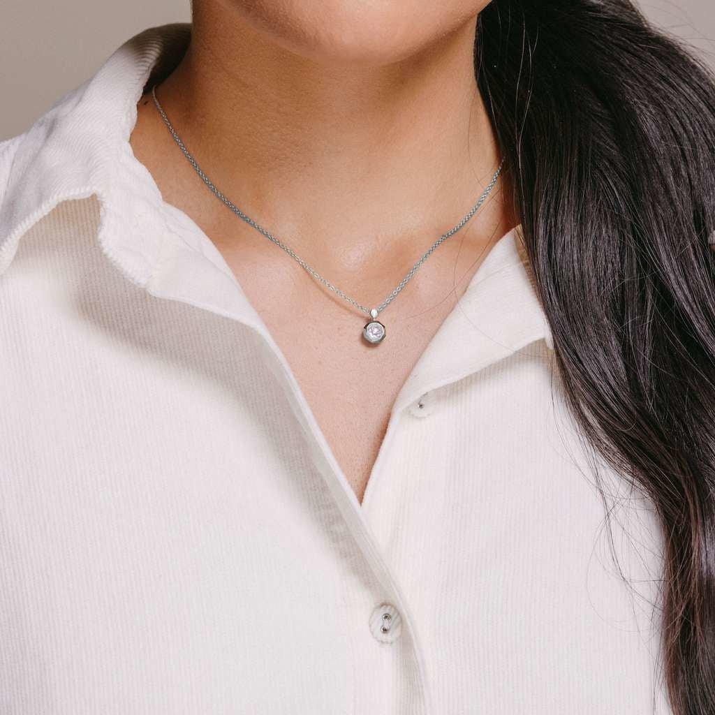 OCTAGON WHITE GOLD